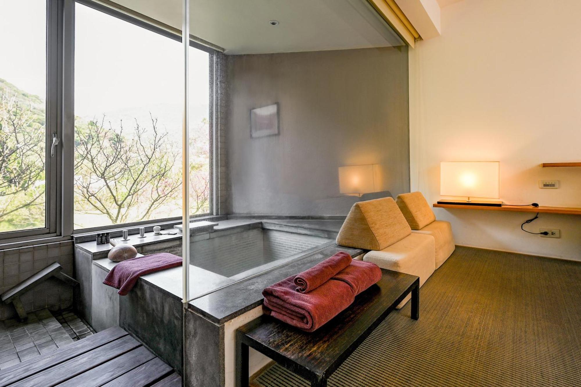 Check Inn Select Taipei Yamgmingshan Exterior photo